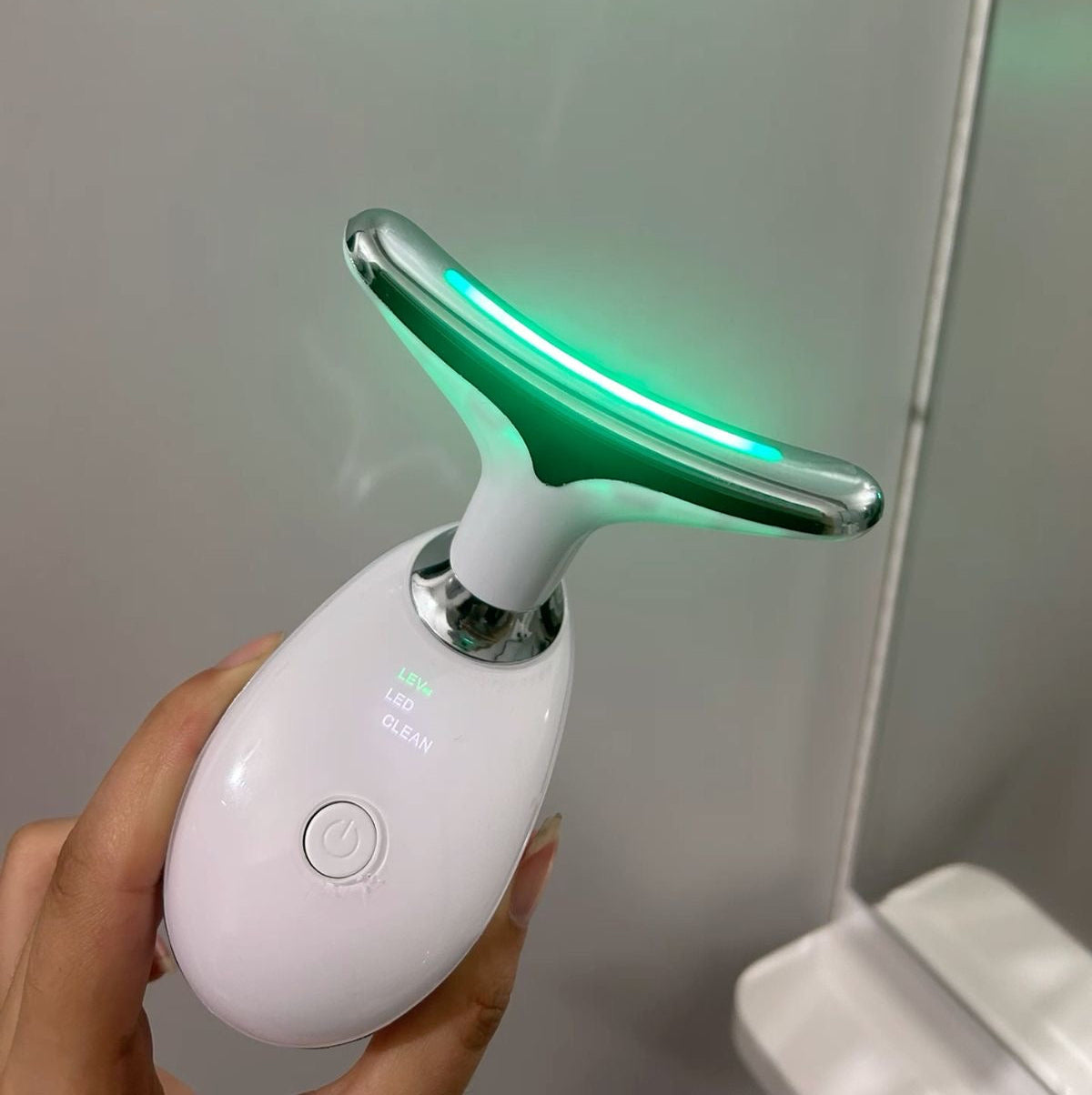 Masajeador eléctrico facial